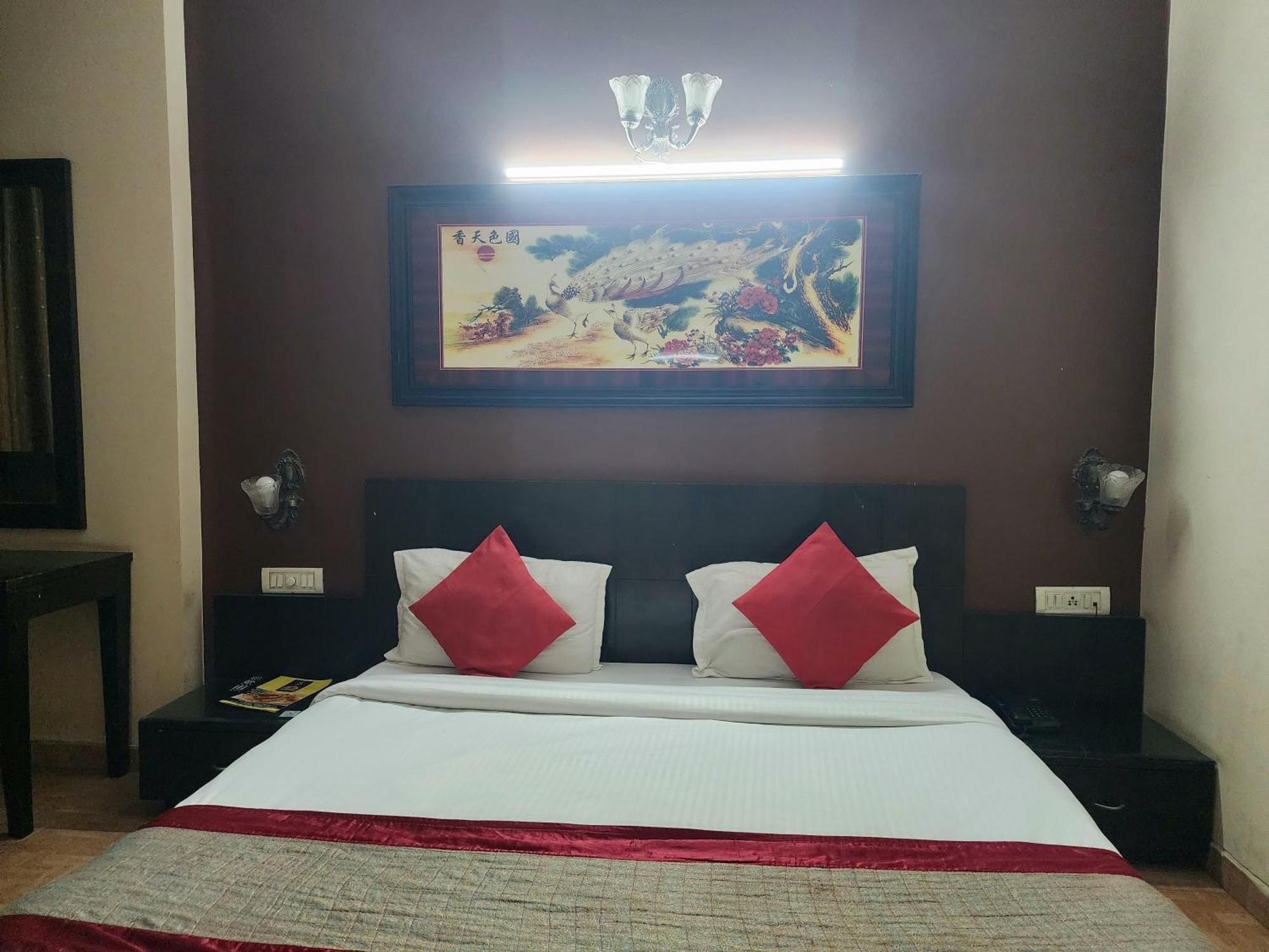 Hotel Mid Town Delhi  Bagian luar foto