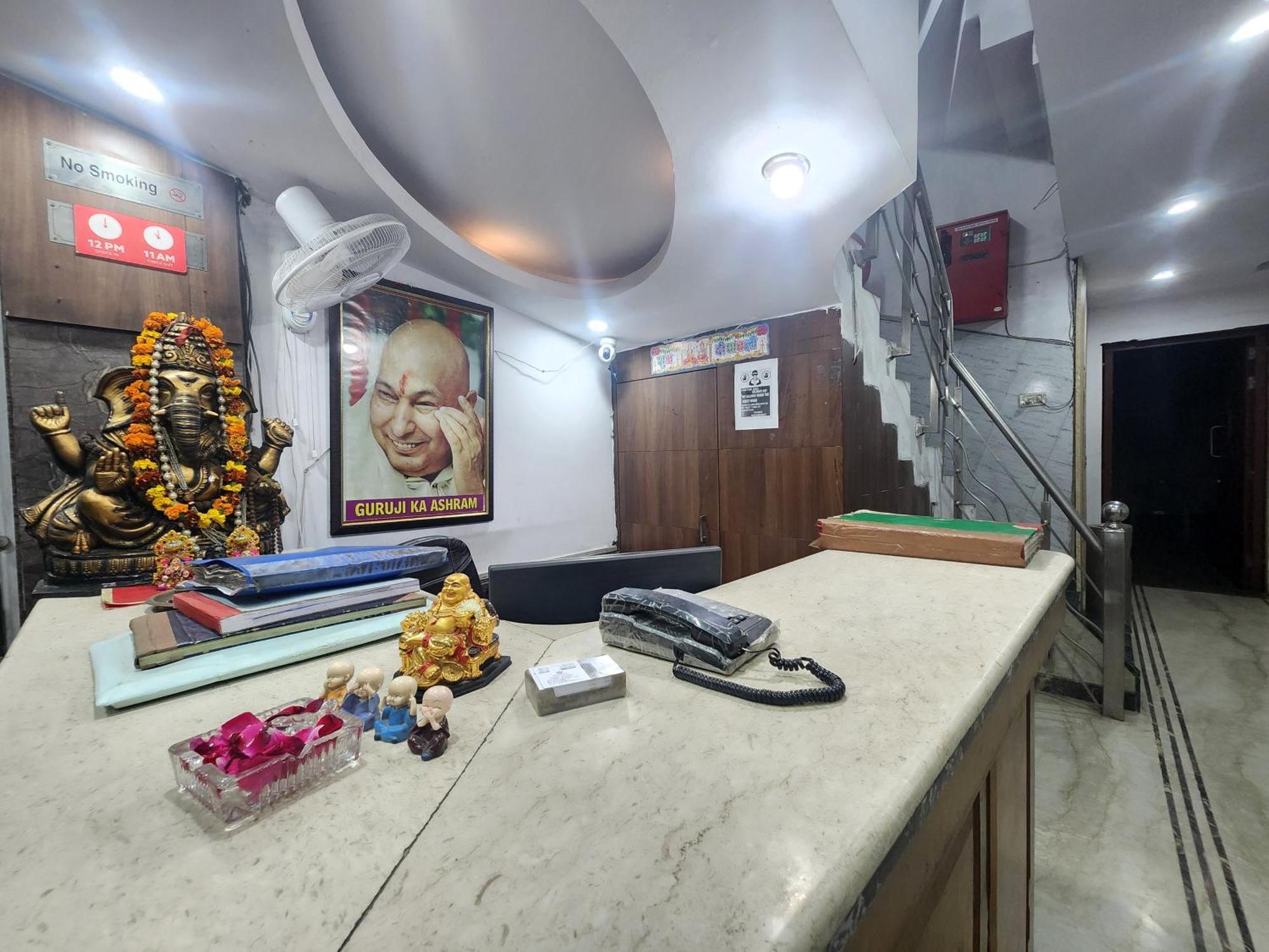 Hotel Mid Town Delhi  Bagian luar foto